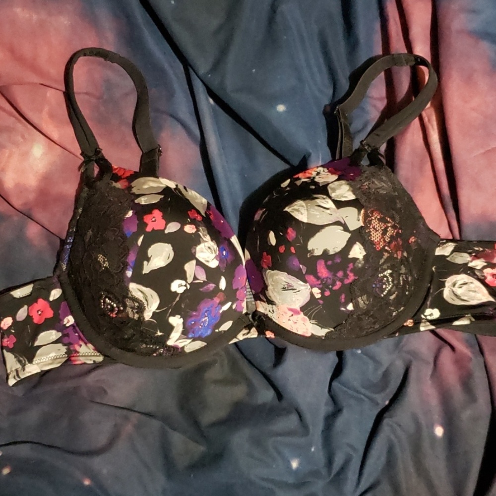42B Torrid Bra